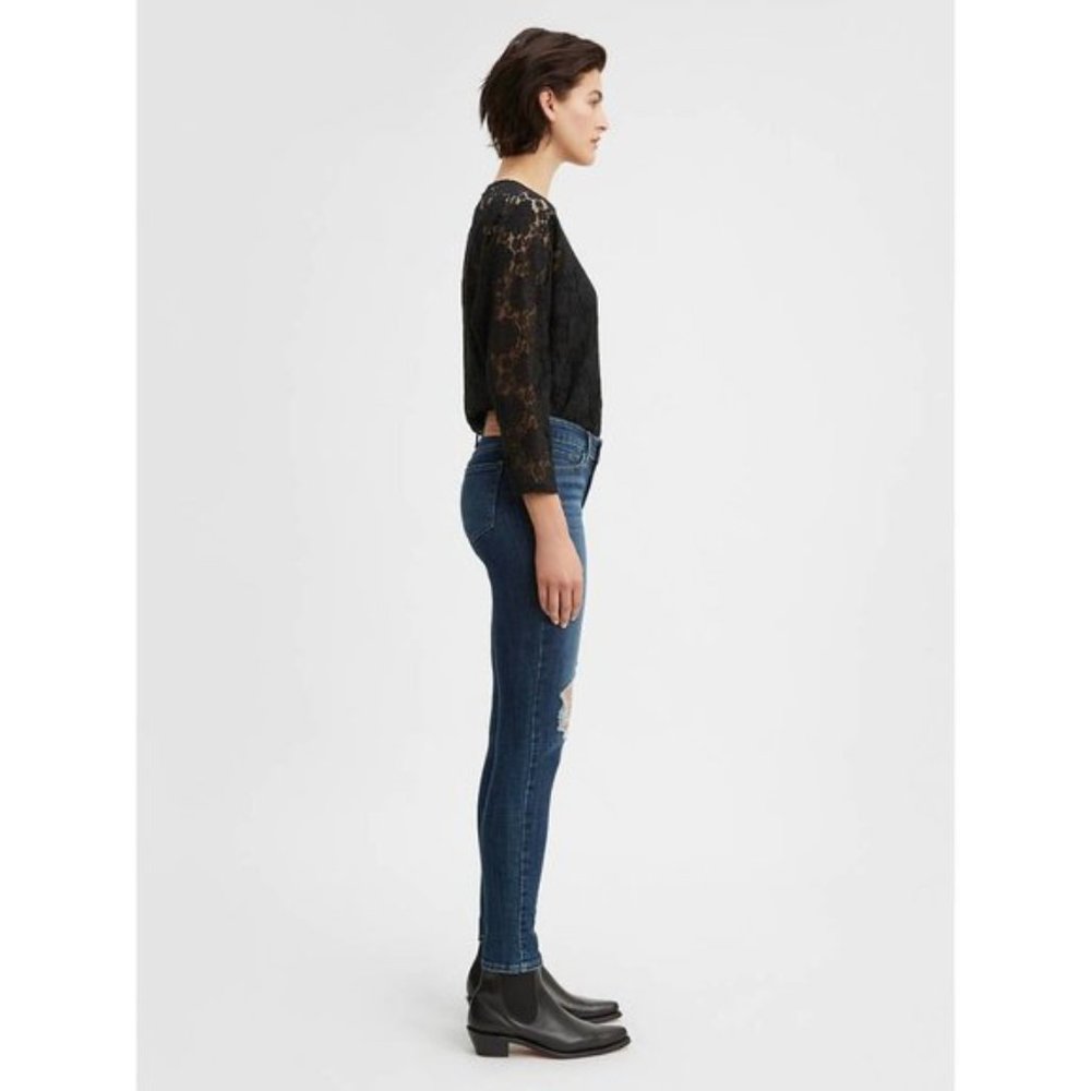 SOLD! NEW Levi's 711 Skinny Distressed Skinny Jean 27/28 - Picture 2 of 10